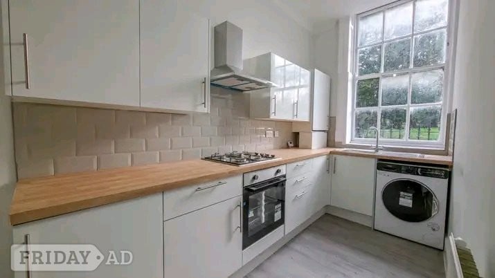 Woolwich SE18 DOUBLE ROOM grade11 listed gated development 