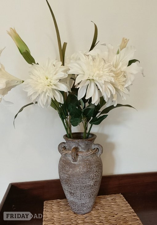 Stunning bronze/ gold stippled  vase with 8 x faux flower display in Eastbourne
