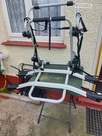Rear mounted cycle rack