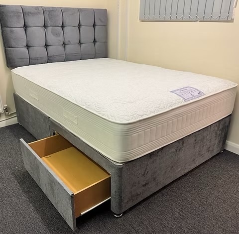 SUPER KING -DIAMOND 1000 POCKET MATTRESS WITH BASE & HEADBOARDS  - Furniture in Rotherham