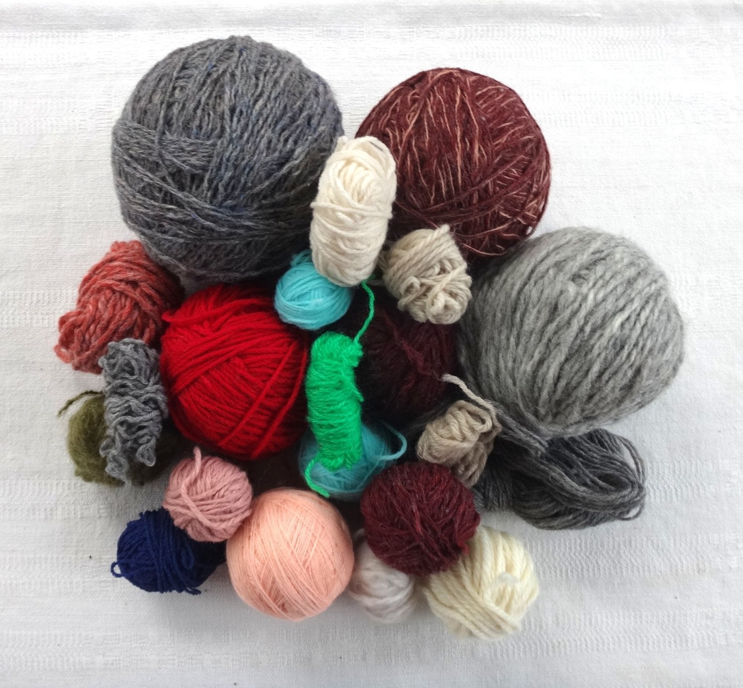 Bundle of multicolour left over/scrap yarn of mixed fibres in Cardiff