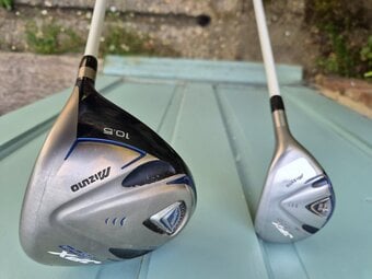 Mizuno JPX800 Driver, 22% hybrid and headcovers