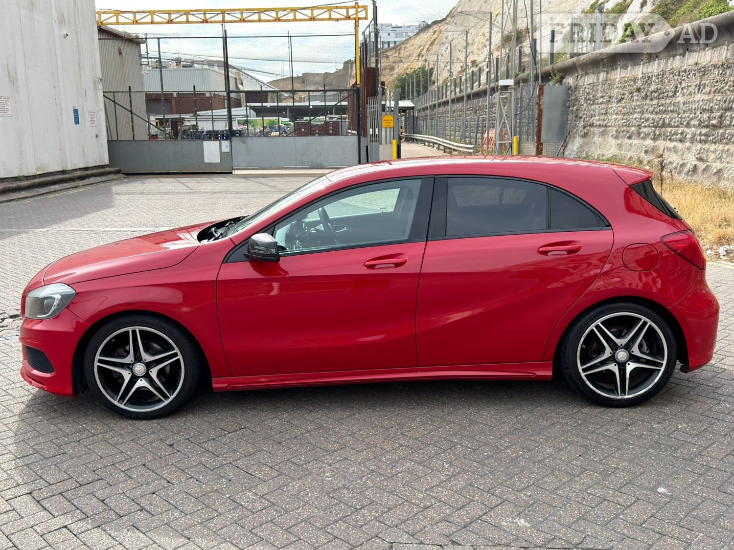[ berth ]Mercedes A-Class