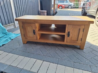 Oak TV Unit