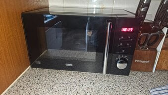 Delonghi 800w Microwave Oven