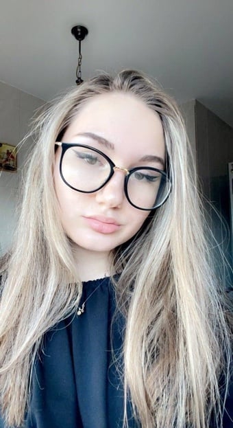 NEW AND INDEPENDENT GIRL NO RUSH CALL ME NOW LOVE