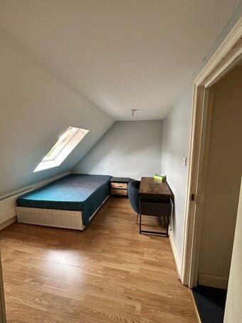 Loft Double Room Available