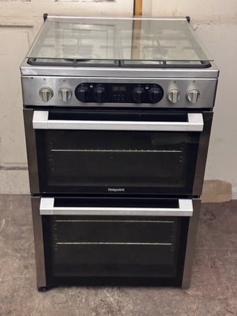 Hotpoint dual fuel gas cooker 60cm fsd black double oven 3 months