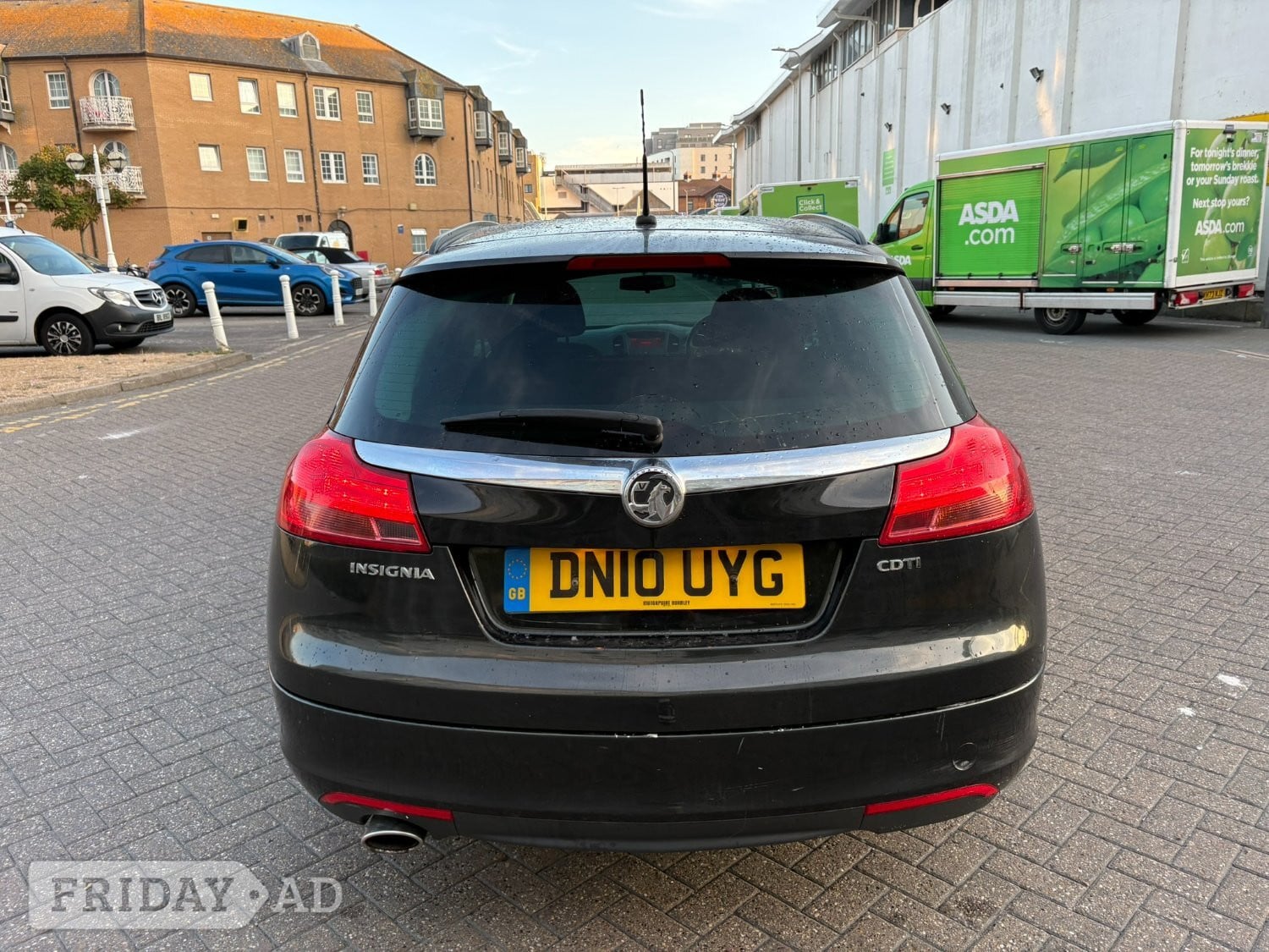 2010 Vauxhall Insignia SRi - New Years MOT - Estate - 2 Keys - Cars