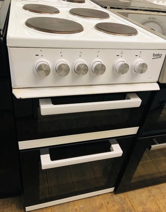 Beko electric cooker 50CM Wide with double oven & dual grill.