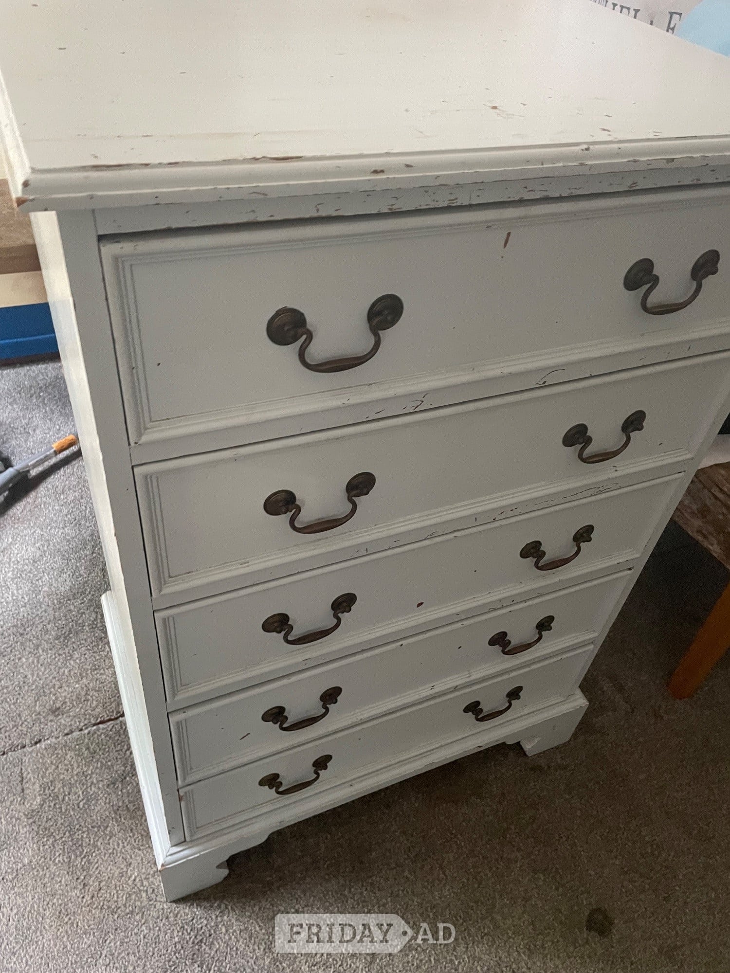 Chest of drawers