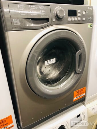 Hotpoint 7kg load smart tech washing machine.