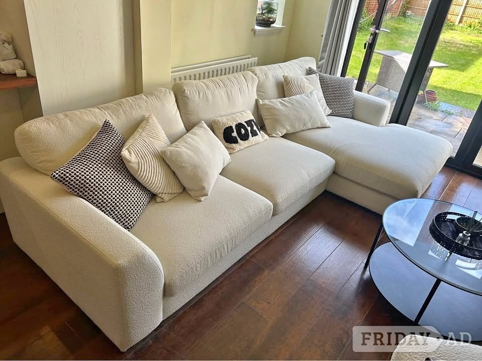 Long Chaise Cream Corner sofa ¬ Delivery Available  in Newham