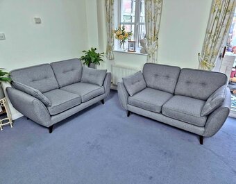 French collection 3+2 seater sofa set ¬ Free drop 