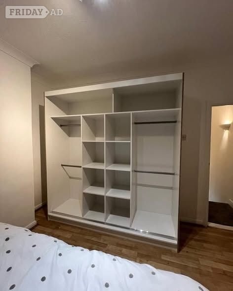 Fully mirror 2 sliding door wardrobe ¬ delivery available 
