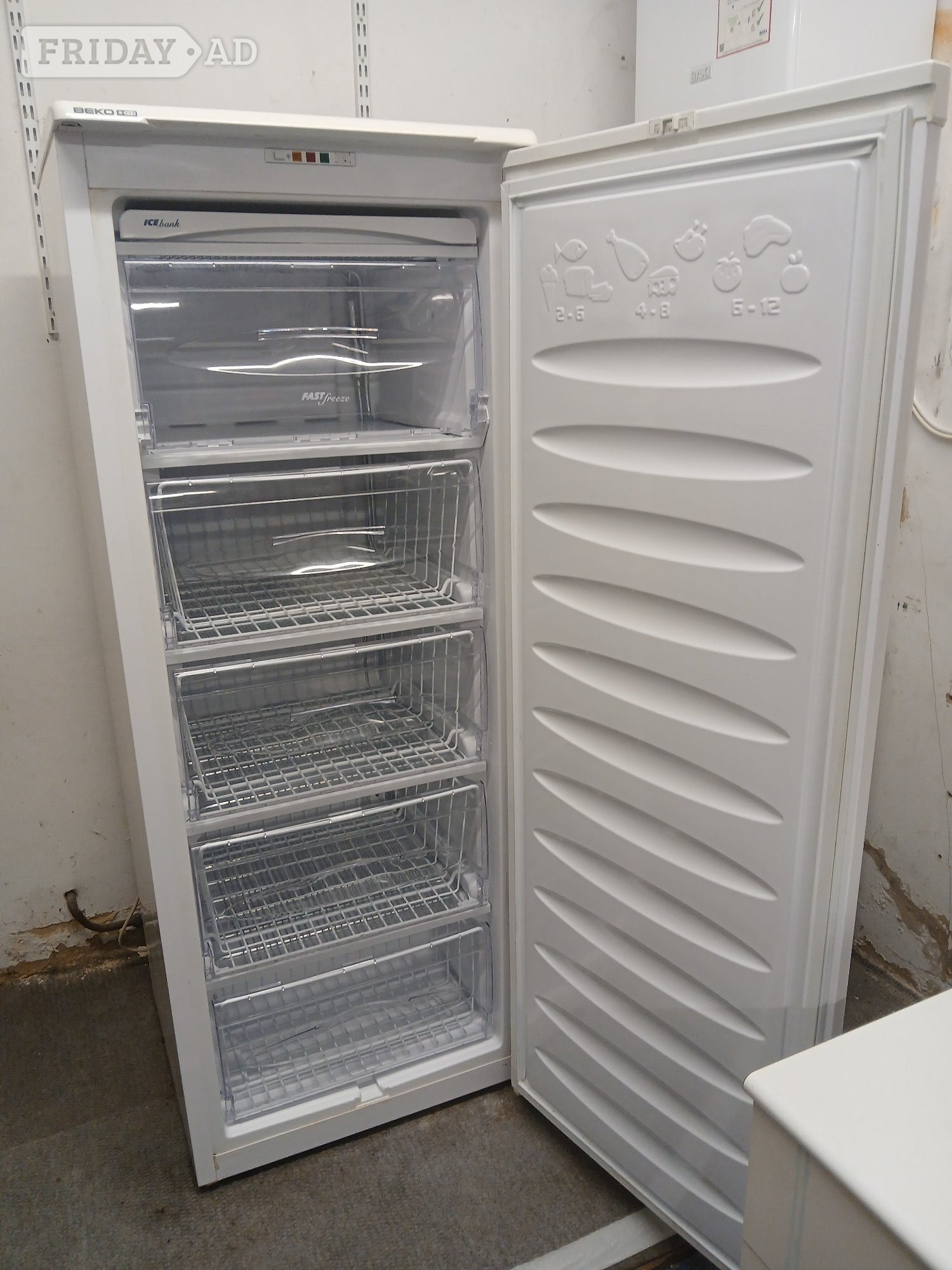 Beko Freezer upright 5 drawer  H-143cm  W-53cm  D-53cm  Good Cond in Worthing