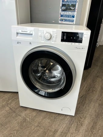 BLOMBERG 7KG WASHING MACHINE