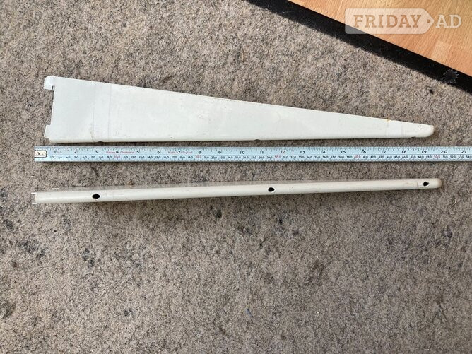 2 x Heavy duty twin slot shelving brackets.