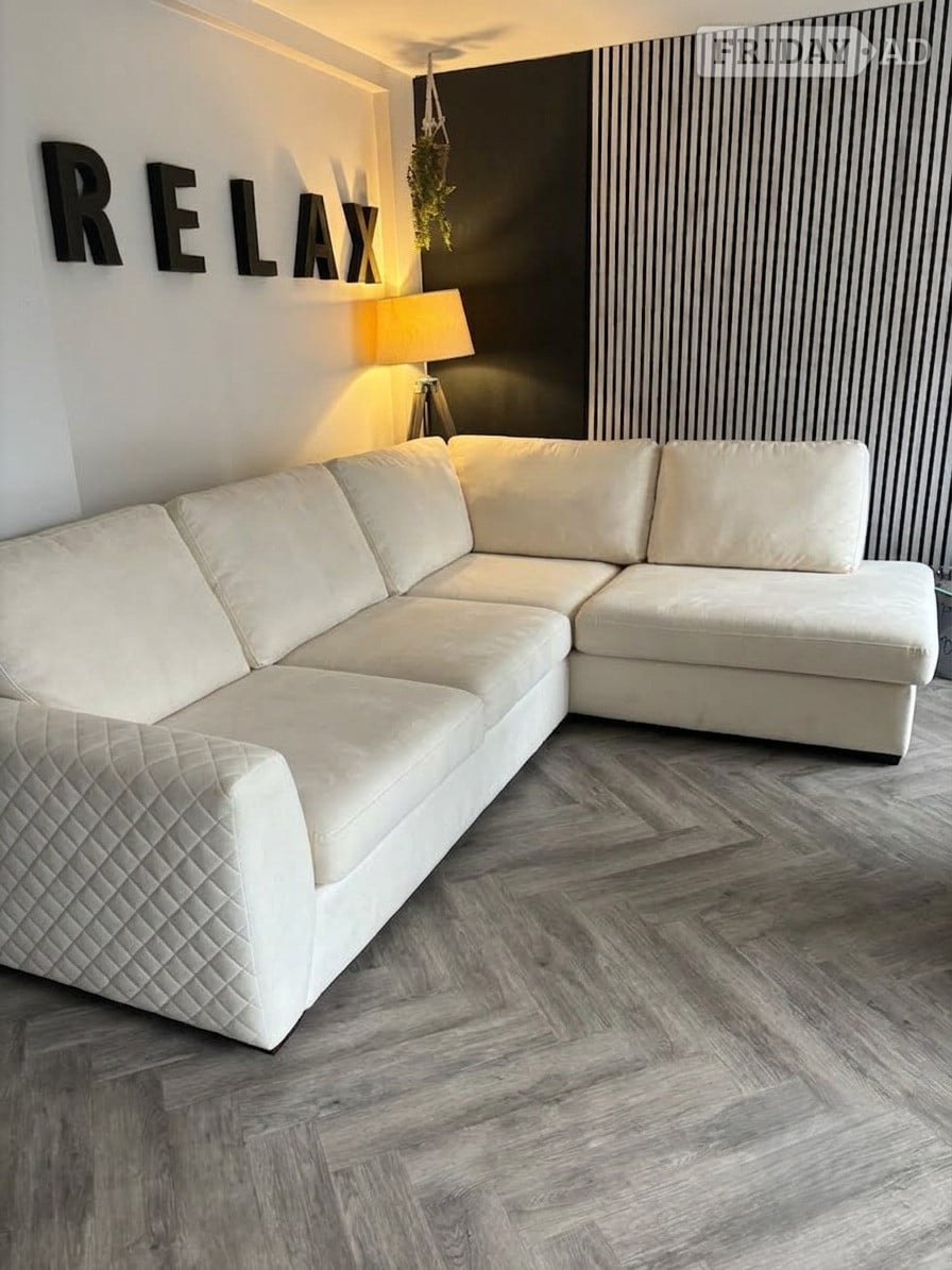 DFS ~ Cream/Ivory 4 Seater L Shape Sofa, Modular/Sectional Comfy 