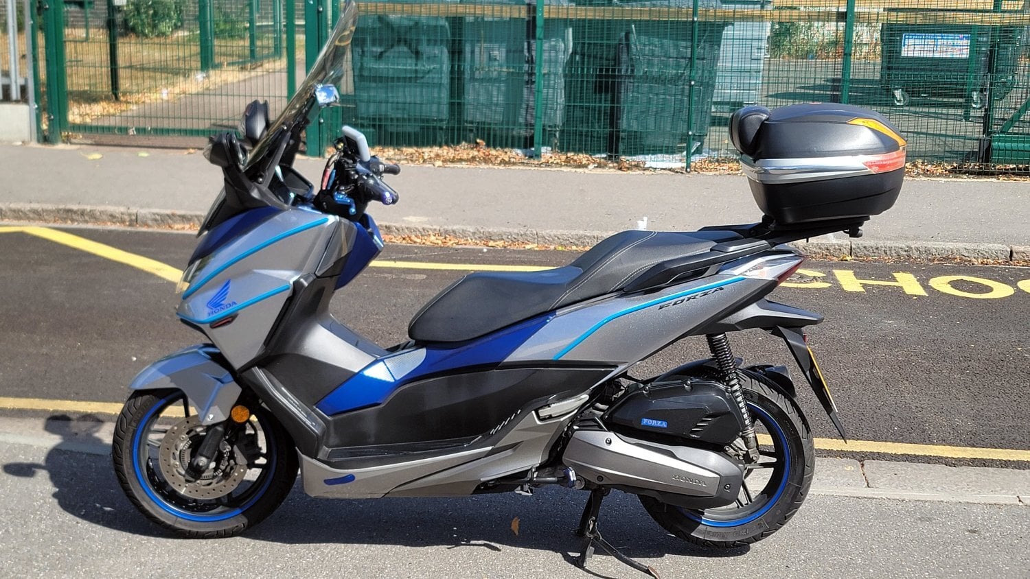Honda Forza 125 (model 2017), registered as new in February 2018  in Enfield