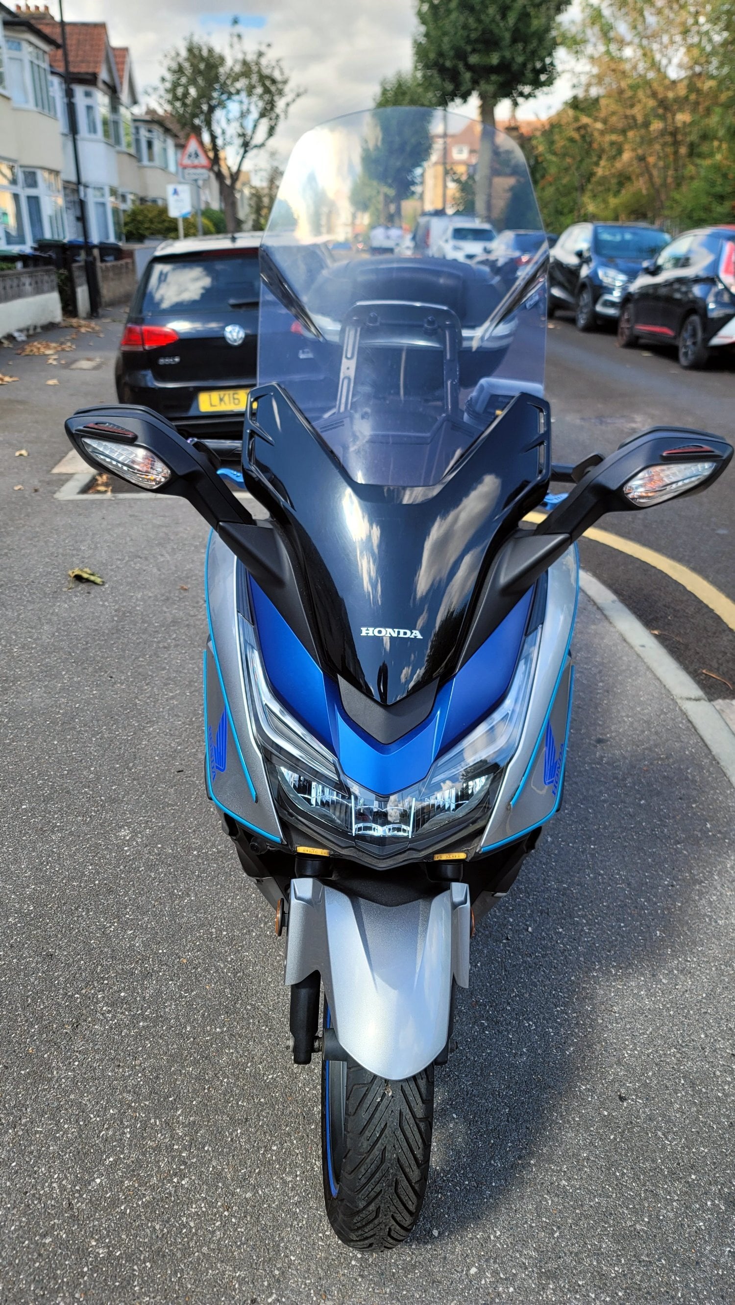 Honda Forza 125 (model 2017), registered as new in February 2018  - Motorbikes, Scooters & Quads in Enfield