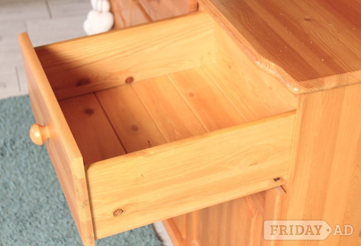Hailsham UK Delivery - Cottage Pine Welsh Dresser Very Well Made 