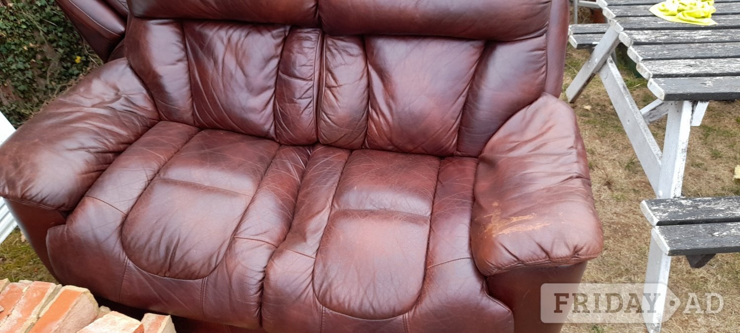 Real Leather Recliner Sofa Set (2-Seater & Reclining Armchair)   in Luton