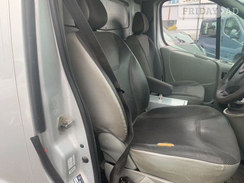 Vauxhall Vivaro 2010 - Vans & Commercial Vehicles in Kingston Upon Thames