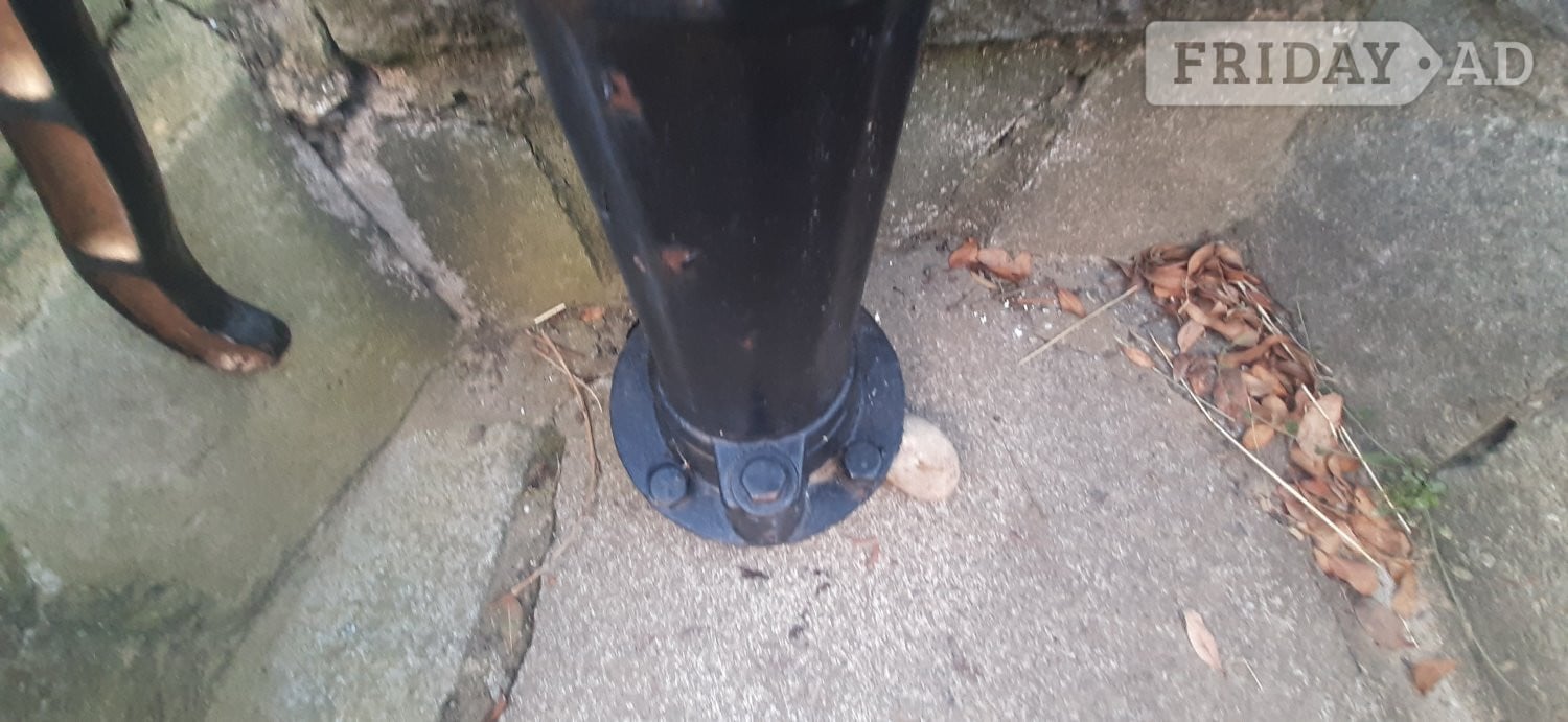 Vicrorian Heavy cast iron water pump