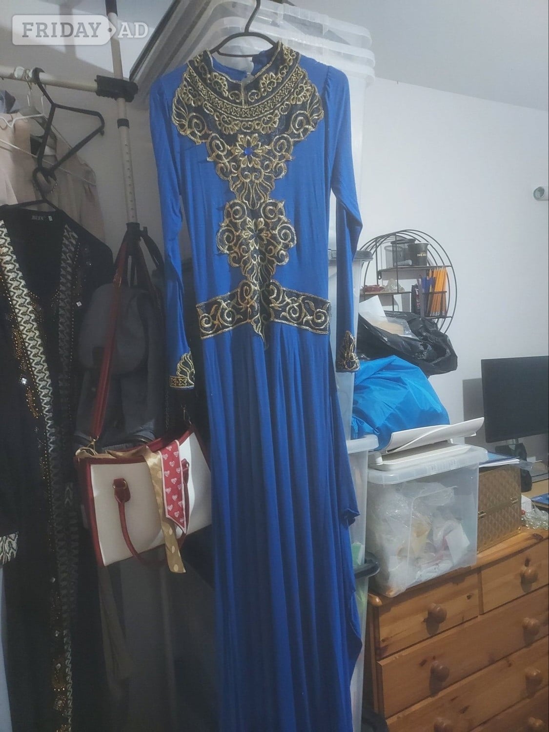 Farasha Abaya (Navy blue and Gold) size 12