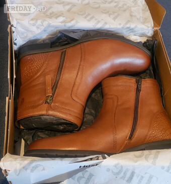 NEW Hush Puppies Scarlett Boot 