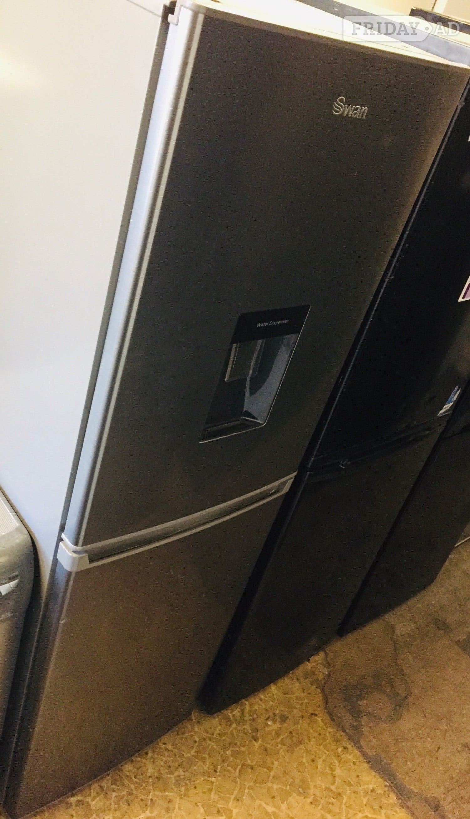 swan fridge freezer frost free with water dispenser 