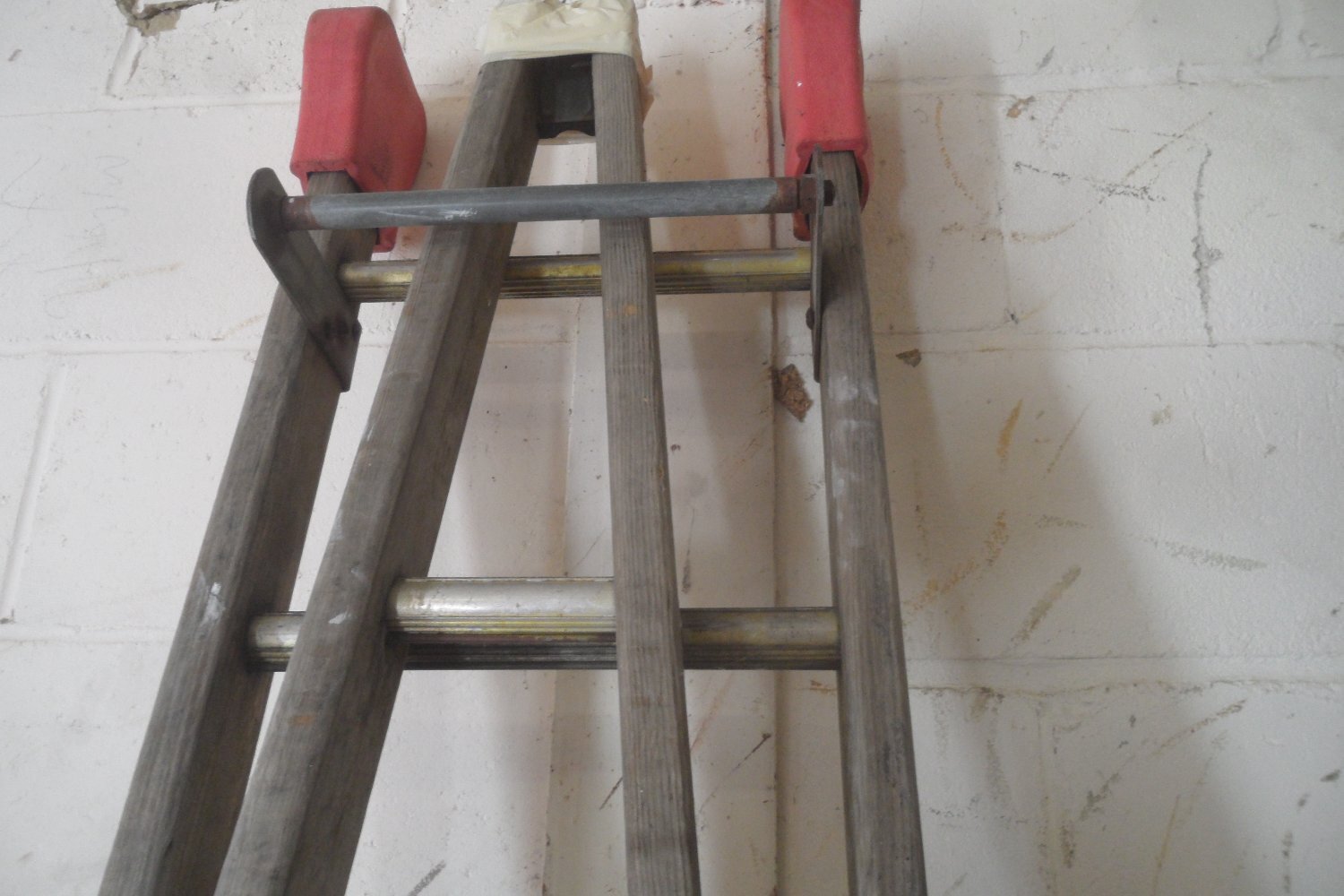 Window cleaning ladder