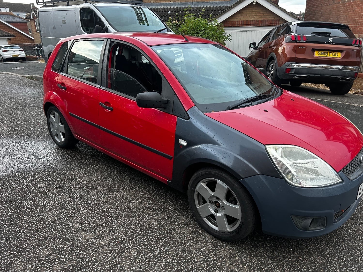 [ berth ]Ford Fiesta