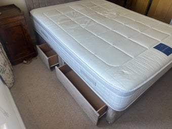Brand New King Size Bed andMemory Foam Mattress