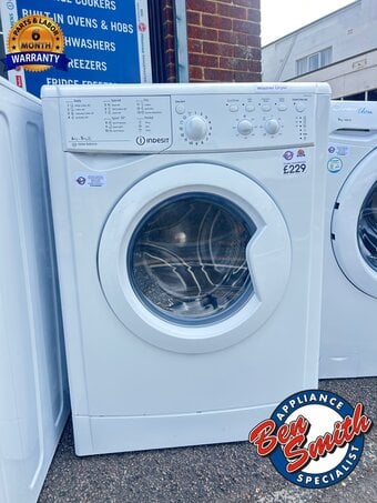 INDESIT- WASHER/DRYER 6KG