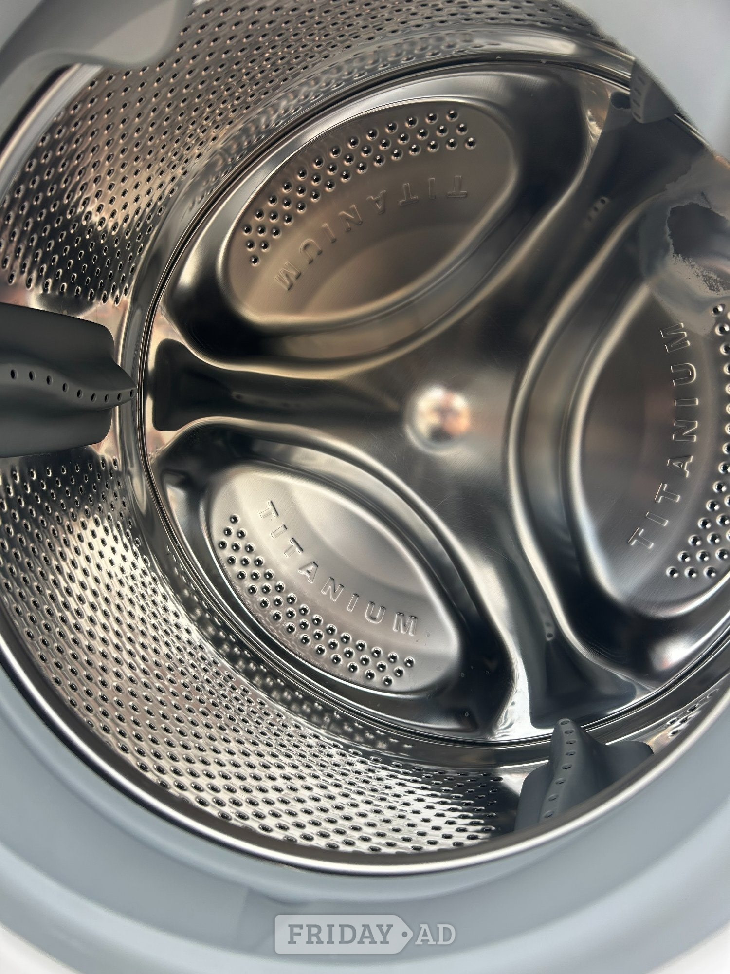 St. Leonards-On-Sea INDESIT- WASHER/DRYER 6KG