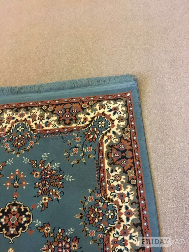 Vintage Ipekcioglu Kalitenin Simgesi Yunlu TURKISH RUG. New, vint