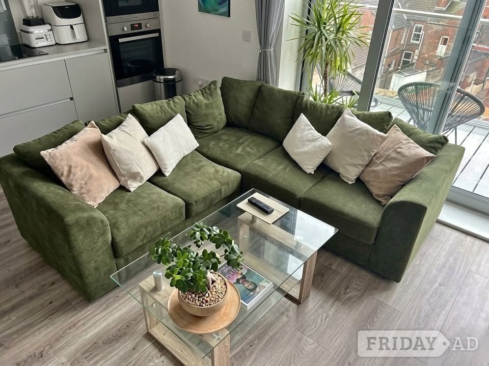 Liverpool DFS Olive Green Plush Velvet Corner Sofa,Modular 5x Seater Modern