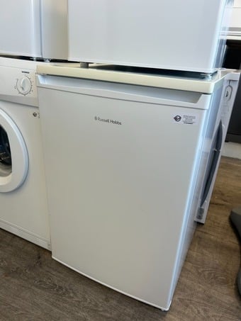RUSSELL HOBBS UNDERCOUNTER FREEZER