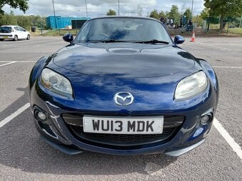 1 lady owner, full Mazda service, low mileage excellent condition
