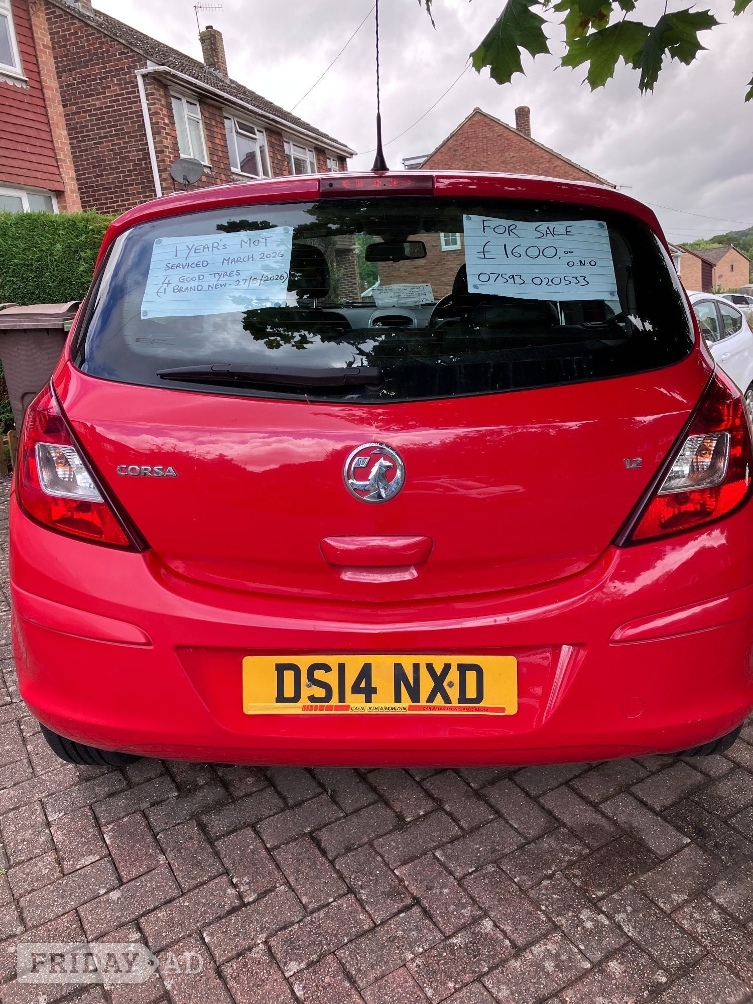 VAUXHALL CORSA, RED,2014,PETROL, 1 YEAR'S MOT,4 GOOD TYRES[1 NEW] in Tunbridge Wells