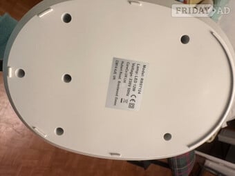 Flexible neck LED reading lamp