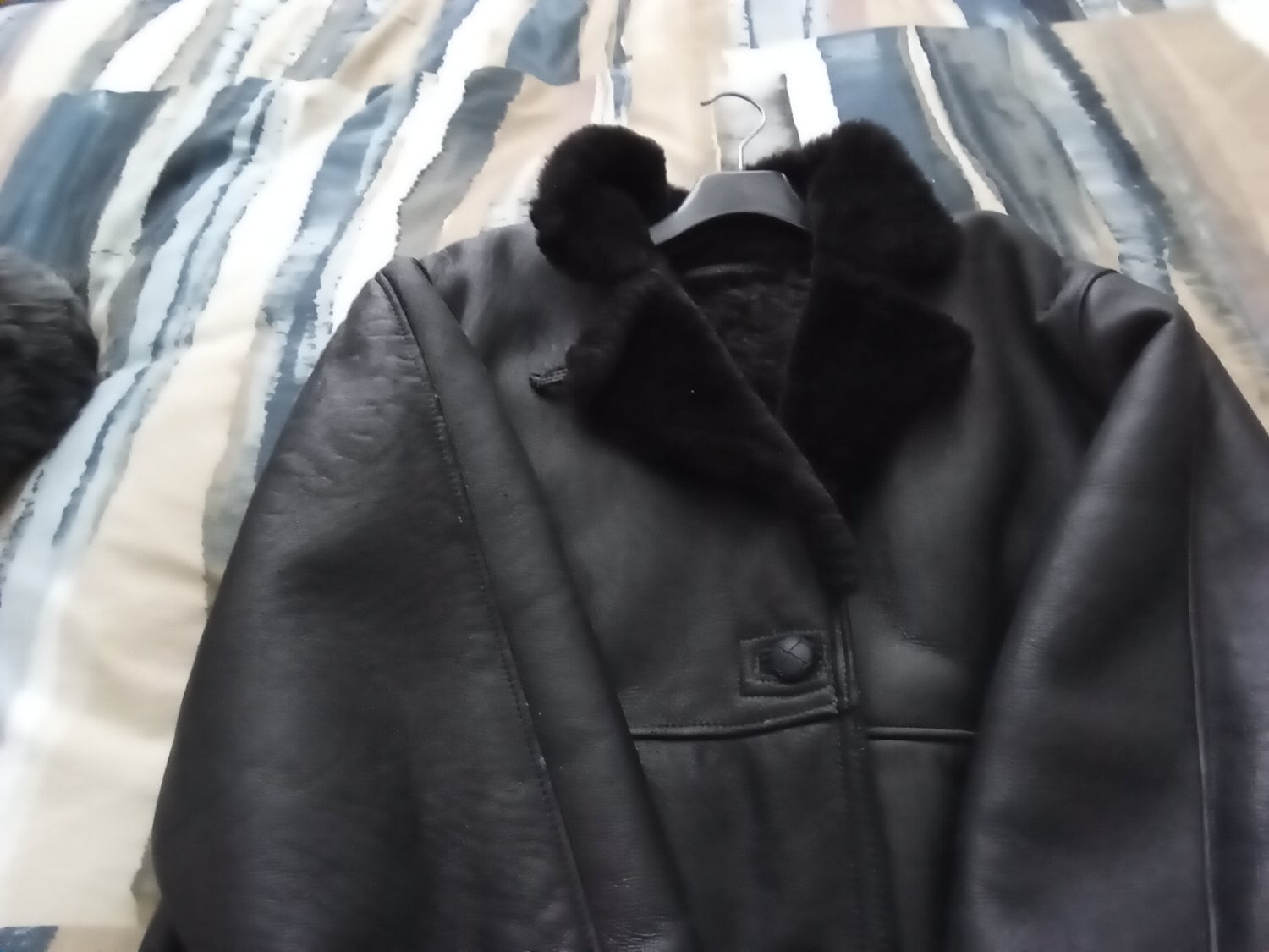 Seaford Black sheepskin coat large real 