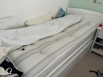 White single bed with 2 drawers