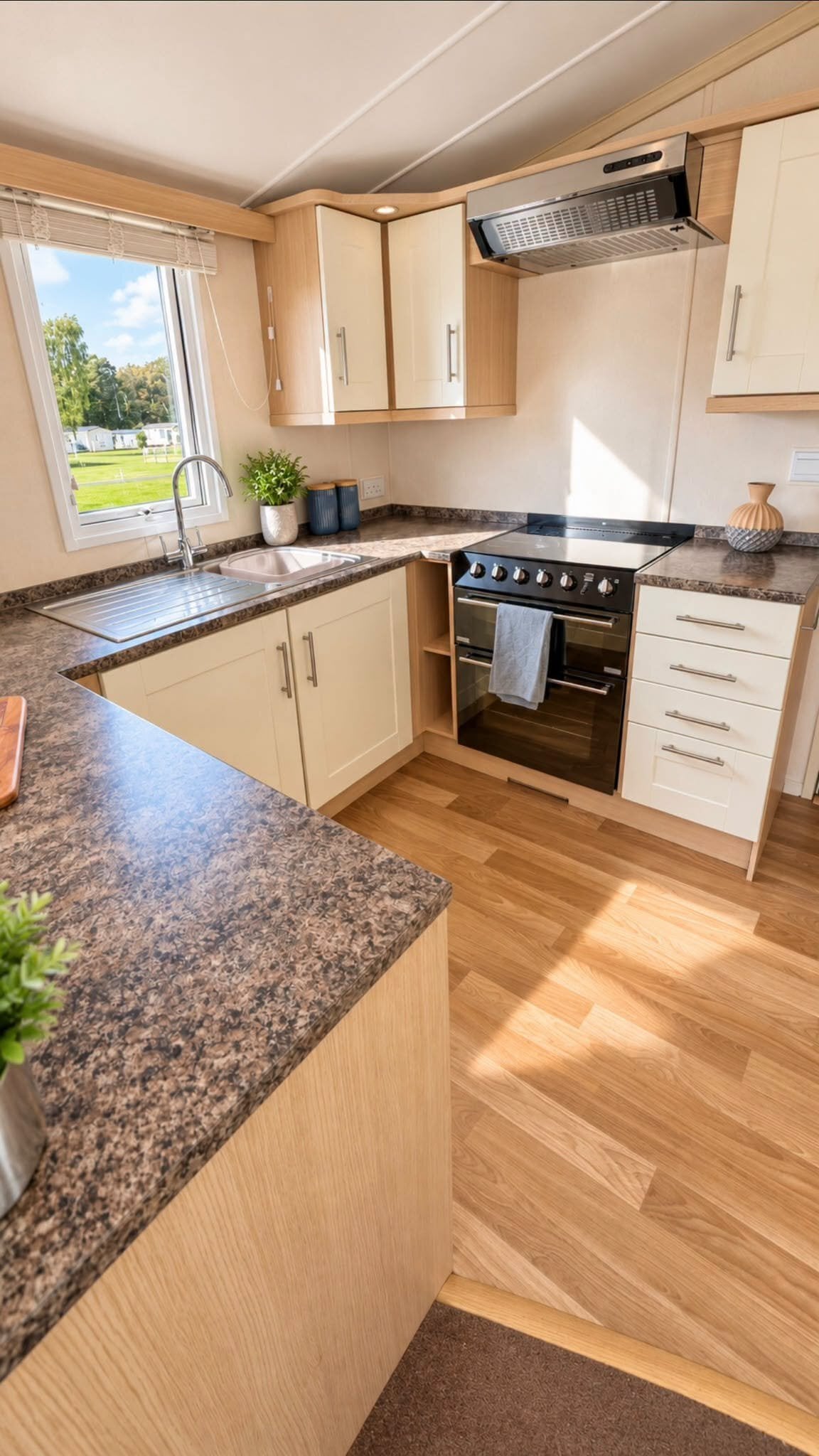 Pre Loved Swift Moselle with Decking - Holiday Homes in Kelso