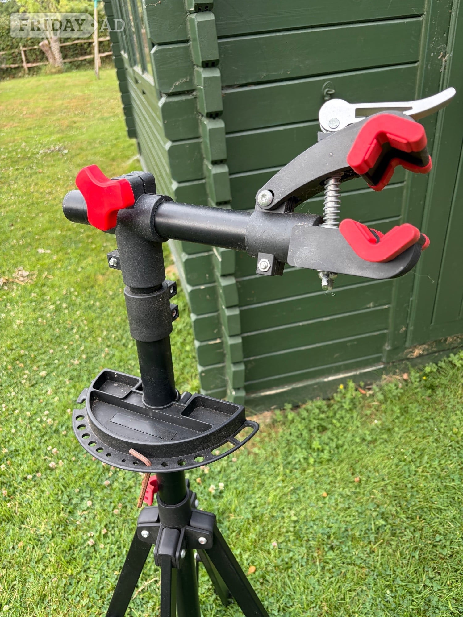 Bike repair frame