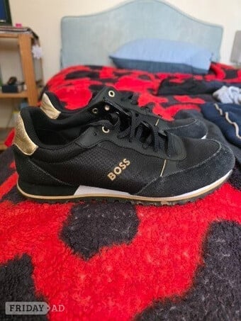 BOSS men used but lile new shoes