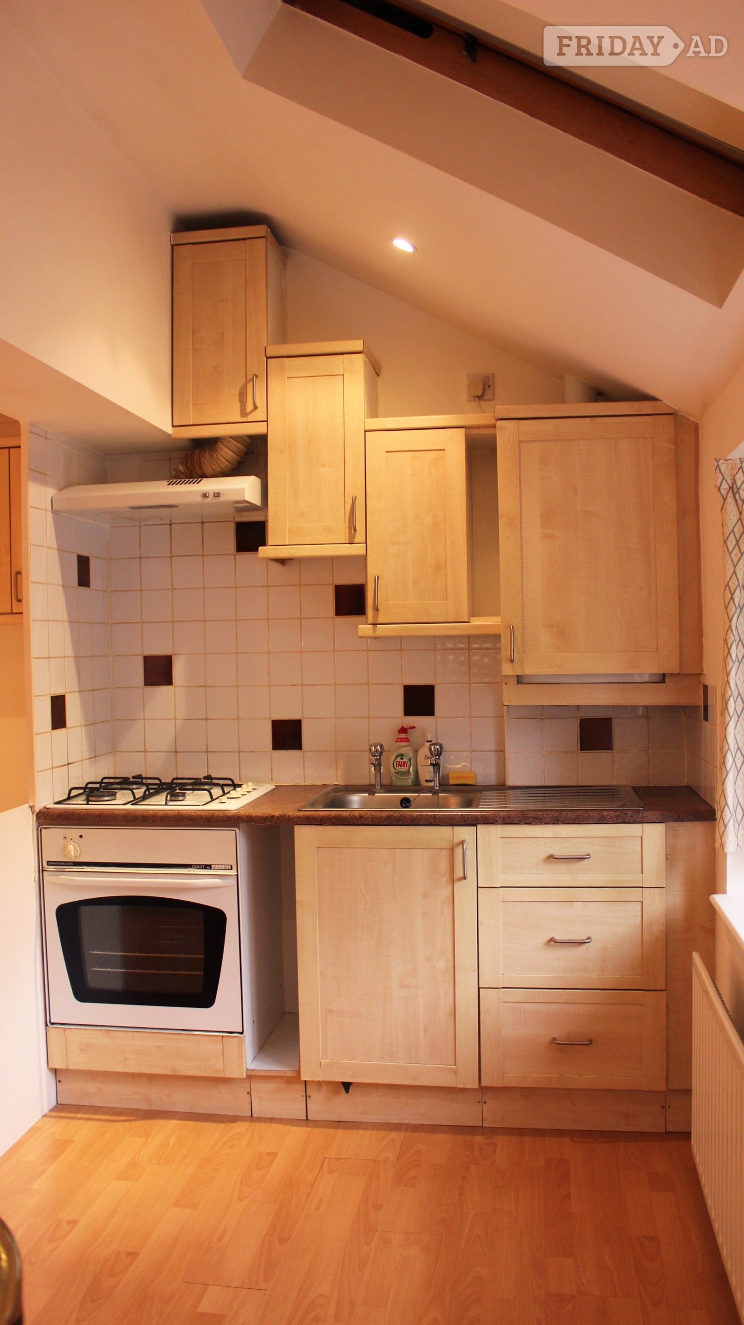 Egham Studio Flat Englefield Green - near Windsor, Staines and Heathrow