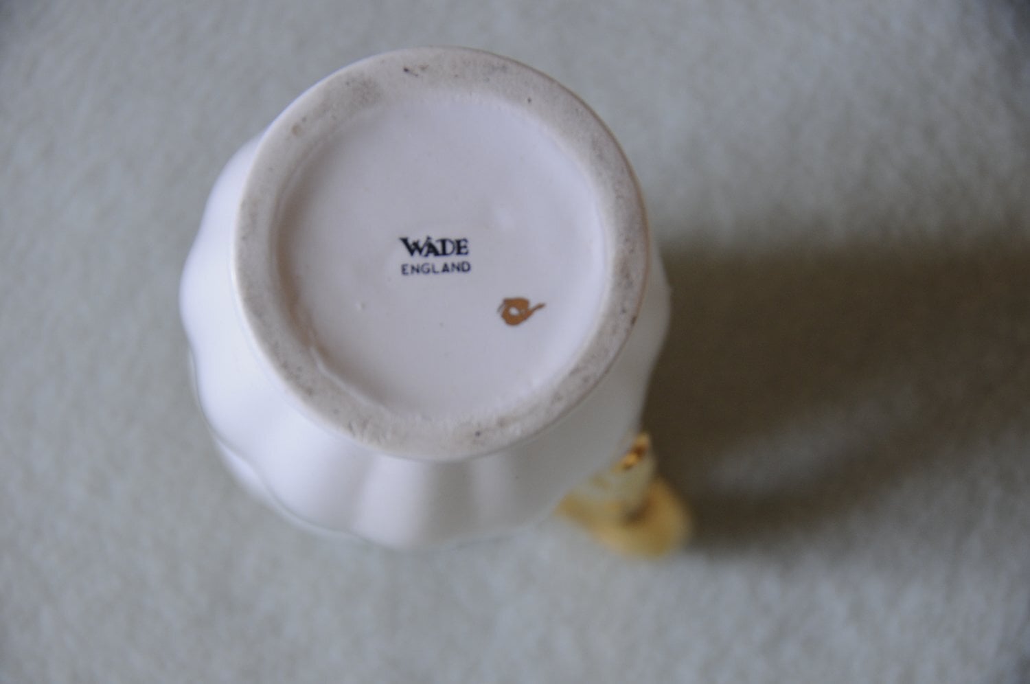 Hartley Wintney Vintage Wade Cream And Gold Gilt Small Ceramic Jug